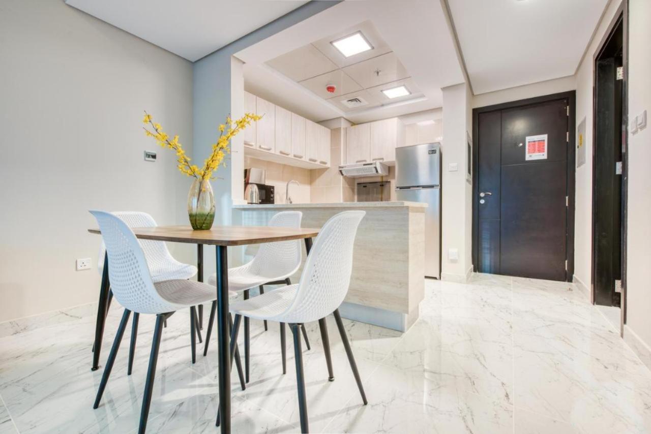 Elite Lux Holiday Homes - Cozy & Stylish 1 Bedroom With Huge Pools & World Class Gym Dubaï Extérieur photo