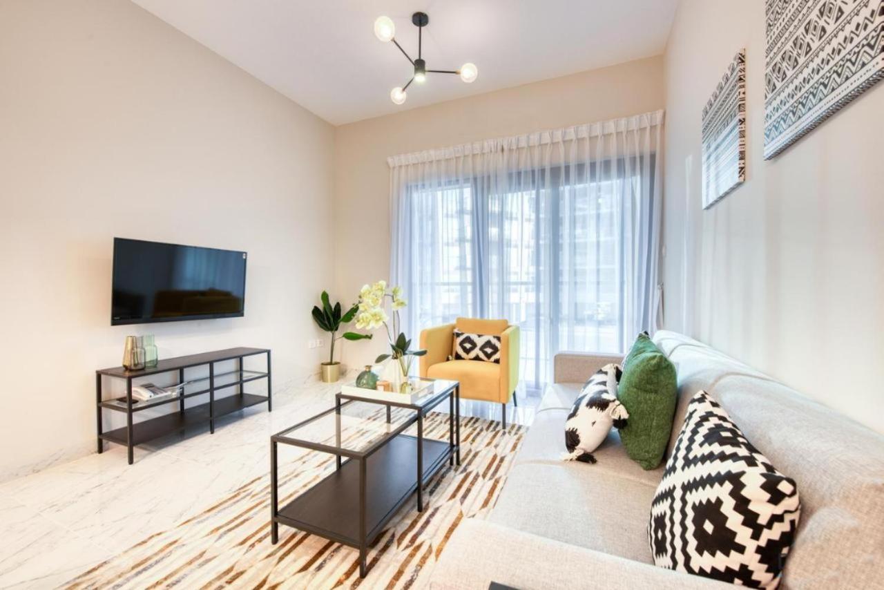 Elite Lux Holiday Homes - Cozy & Stylish 1 Bedroom With Huge Pools & World Class Gym Dubaï Extérieur photo